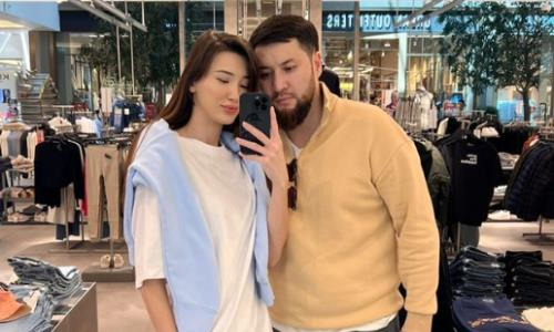 Сабина Алтынбекова показала новое фото с мужем