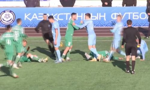 Потасовкой завершился матч единоличного лидера КПЛ. Видео
