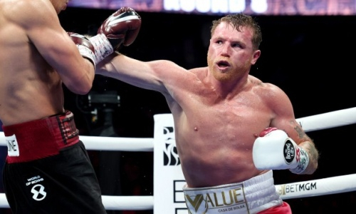 «Не удивлюсь, если он попрощается со всеми». «Канело» предсказали скорое завершение карьеры