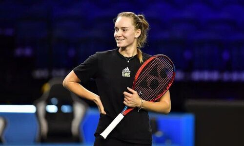 «Красотка». Елена Рыбакина привела в восторг фанатов после приезда в Казахстан. Видео