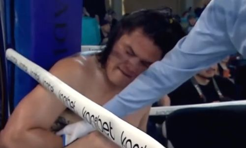 Видео тяжелого нокаута казахстанского супертяжа на вечере бокса в Южной Корее