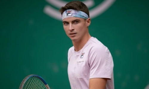 Теннисист из Казахстана после «баранки» не смог попасть в основную сетку турнира в Барселоне