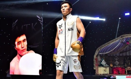 Казахстанский боксер произвел фурор «сенсационным выступлением»