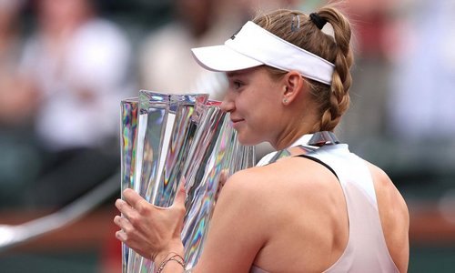 Елену Рыбакину назвали «теннисной Барби»