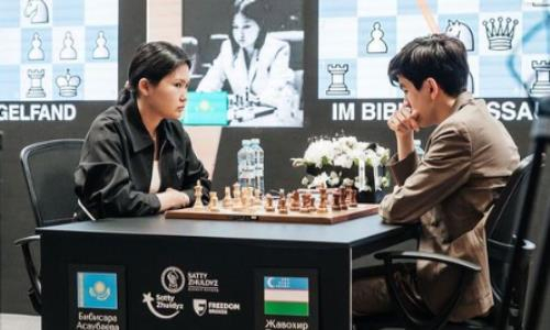 Бибисара Асаубаева показала фото с узбекистанским гроссмейстером на вопросе о наличии парня