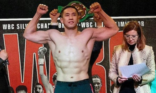 Казахстанский тяжеловес прошел взвешивание перед боем за титул WBC
