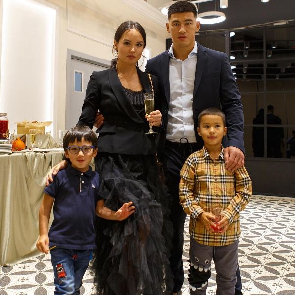 «Не менее сотни родственников». Что связывает семью Дмитрия Бивола с Казахстаном