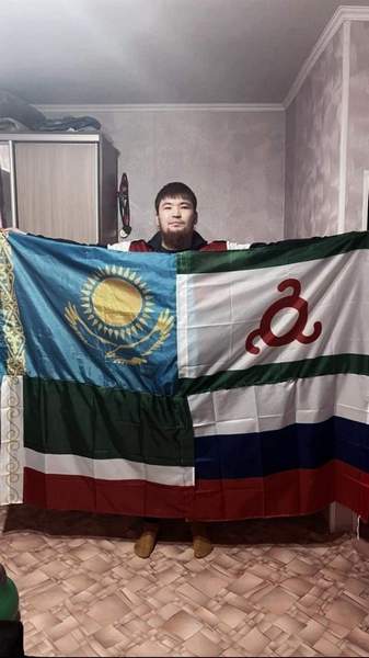 Казах-рекордсмен из России решил выступать сразу под четырьмя флагами