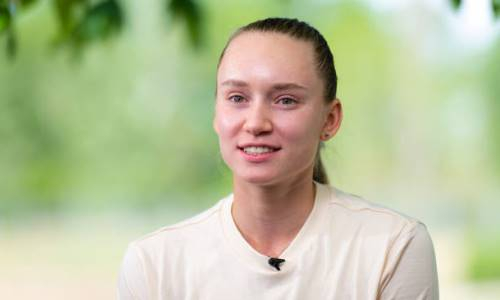 «Просто идеальна». Елена Рыбакина покорила экс-первую ракетку мира из России