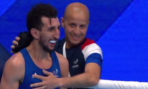 Двукратный чемпион мира деклассом стартовал на ЧМ-2023 по боксу