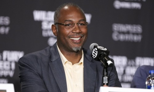 Легендарный Леннокс Льюис уверенно назвал победителя боя Уайлдер — Джошуа