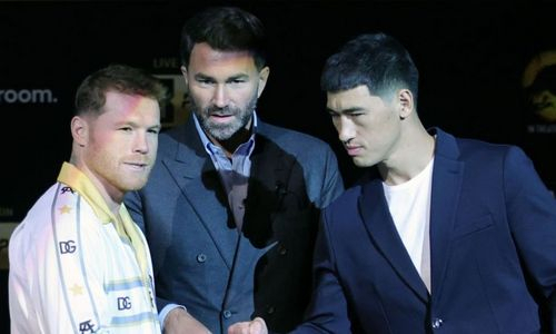 Промоутер назвал весовую категорию боя-реванша «Канело» — Бивол