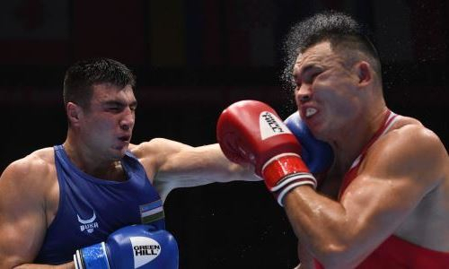 Кункабаеву «присудили» поражение от Джалолова на ЧМ-2023 по боксу в Ташкенте