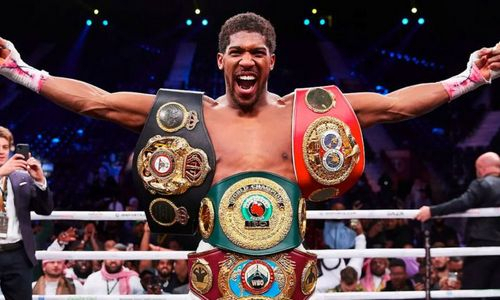 Энтони Джошуа сравнили с Мухаммедом Али