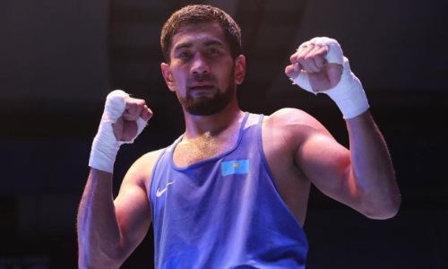 Капитан сборной Казахстана доминирующей победой стартовал на ЧМ-2023 по боксу