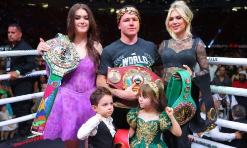 «Канело» объявил следующего соперника после боя за звание «абсолюта»