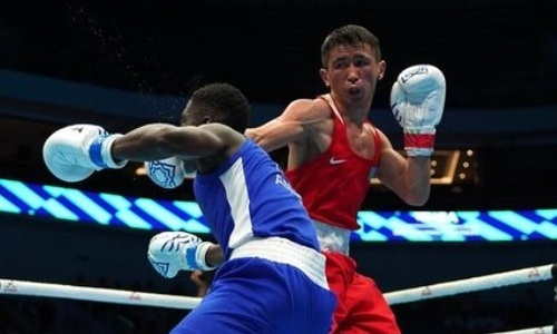 Видео полного боя с тотальным доминированием «Казахского Ломаченко» за медаль ЧМ-2023