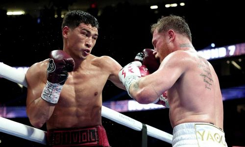 Мэйвезер дал однозначный прогноз на бой-реванш «Канело» — Бивол