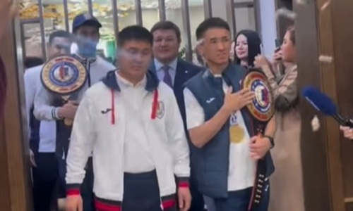 Чемпион мира обратился к сборной Казахстана после триумфа на ЧМ-2023 по боксу