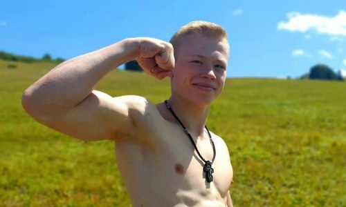 Казахстанский боксер блеснул навыками работы со скакалкой. Видео