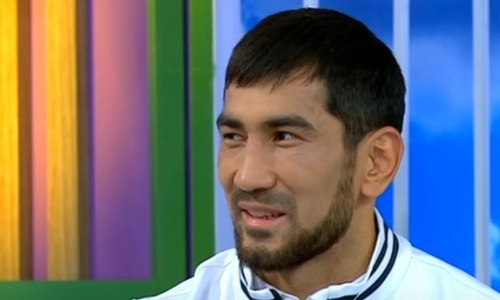 Капитан сборной Казахстана рассказал забавную историю после финала ЧМ-2023 по боксу