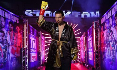 «Не нужно сидеть, ждать, просиживать». Жанибека Алимханулы направили к Саулю «Канело» Альваресу