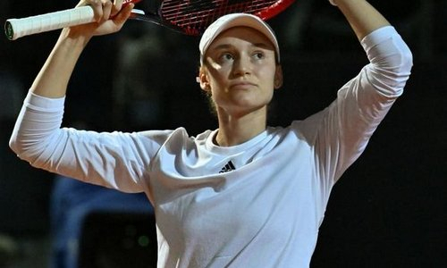 Елена Рыбакина добилась триумфального достижения в матче с первой ракеткой мира