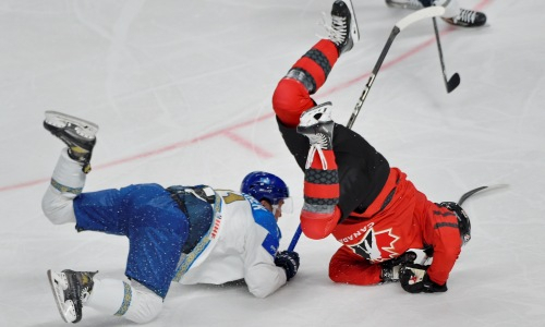 «Забивали такие легкие шайбы...». Евгений Блохин о матче с Канадой и шансах Казахстана сохранить место в элите мирового хоккея