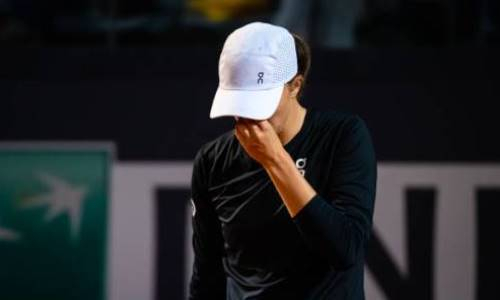 «Абсолютно шокирующе». Первую ракетку мира призвали наказать за инцидент в матче с Рыбакиной. Видео