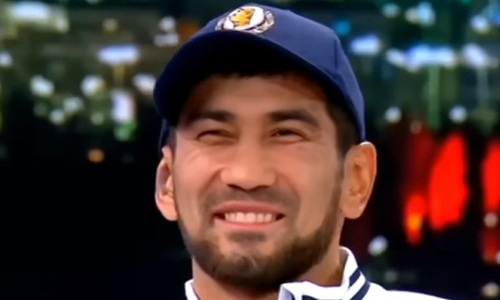 Капитан сборной Казахстана по боксу рассказал о смешном моменте из-за ошибки в финале ЧМ-2023