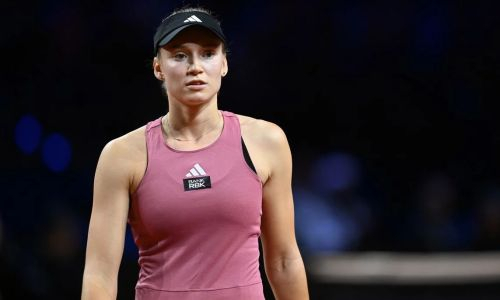«Моргнешь и пропустишь». Зарубежное СМИ назвало победителя матча Рыбакина — Остапенко