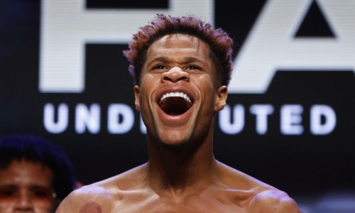 «Главное — это судьи». Девин Хэйни ответил защитникам Василия Ломаченко