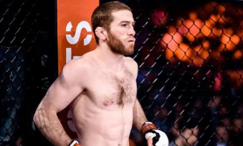 «Раскатать могу». Российский боец бросил дерзкий вызов Куату Хамитову