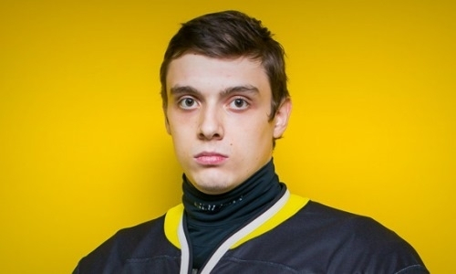 Клуб чемпионата Казахстана продлил контракт с защитником