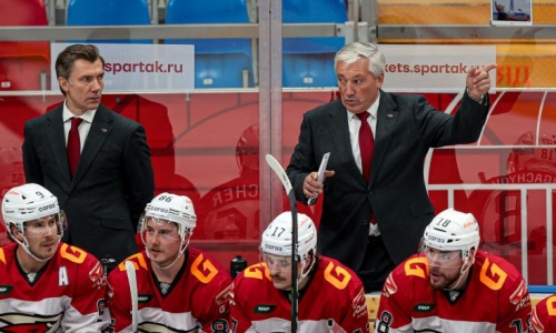 Топ-клуб конференции «Барыса» в КХЛ официально решил судьбу главного тренера
