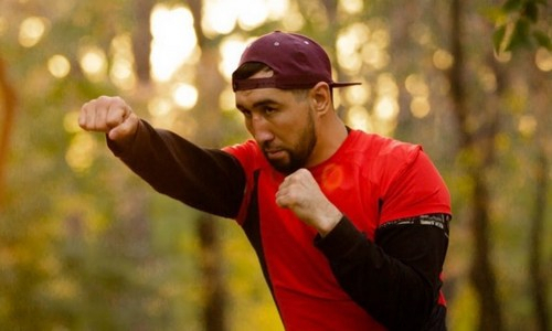 Айдос Ербосынулы продемонстрировал силу удара. Видео