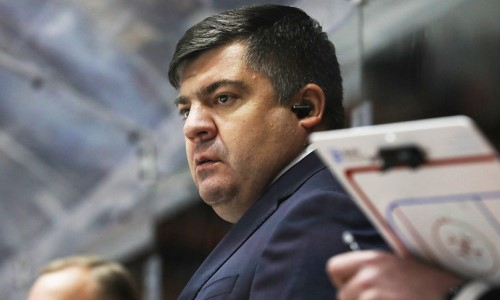 Чемпион ВХЛ в составе «Сарыарки» официально возглавил зарубежный клуб