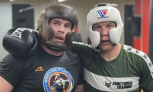 Артем Резников провел мощный спарринг с известным боксером перед финалом Гран-при АСА