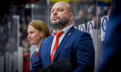 «Готовим дома казахские манты, бешбармак». Тренер зарубежного клуба придерживается традиций Казахстана