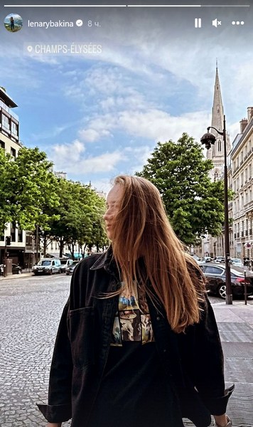 Елена Рыбакина выложила фото с прогулки в Париже перед «Ролан Гаррос»