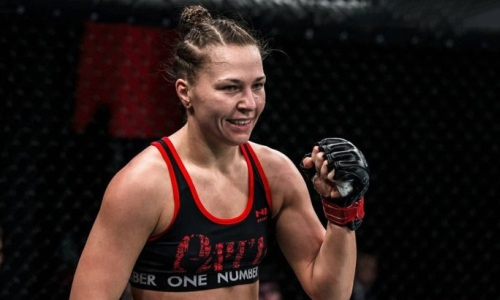 Уроженка Казахстана выбрала именитых соперниц в UFC