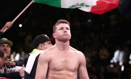 «Канело» отказался драться с непобежденным чемпионом мира