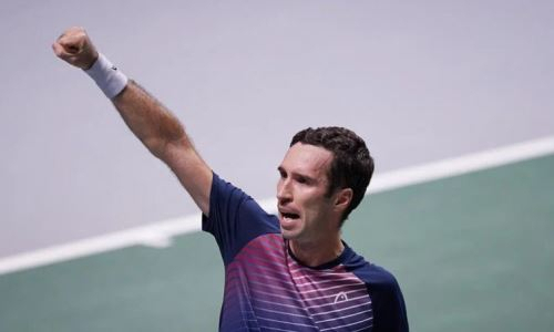 Казахстанский теннисист узнал соперника в финале турнира в США