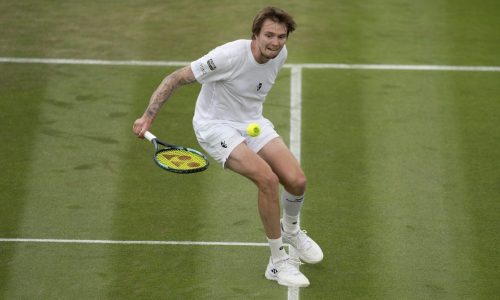 Лучший теннисист Казахстана сыграет с первой ракеткой Германии на турнире в Халле