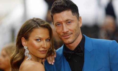 Жена Роберта Левандовски заявила о намерении драться в ММА