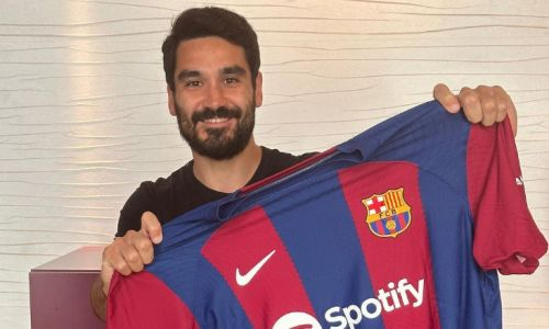 Капитан «Манчестер Сити» официально перешел в «Барселону»