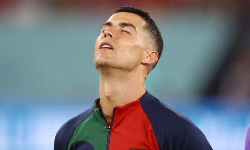 Криштиану Роналду показал фото с накрашенными ногтями