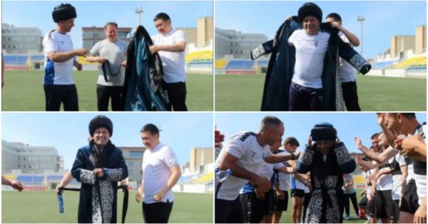 Самого успешного тренера в истории представили правителем Казахстана