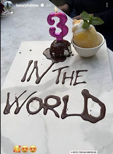 Елена Рыбакина оригинально отпраздновала попадание в топ-3 мирового рейтинга. Фото