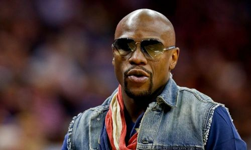 Флойд Мэйвезер назвал имя лучшего боксера мира